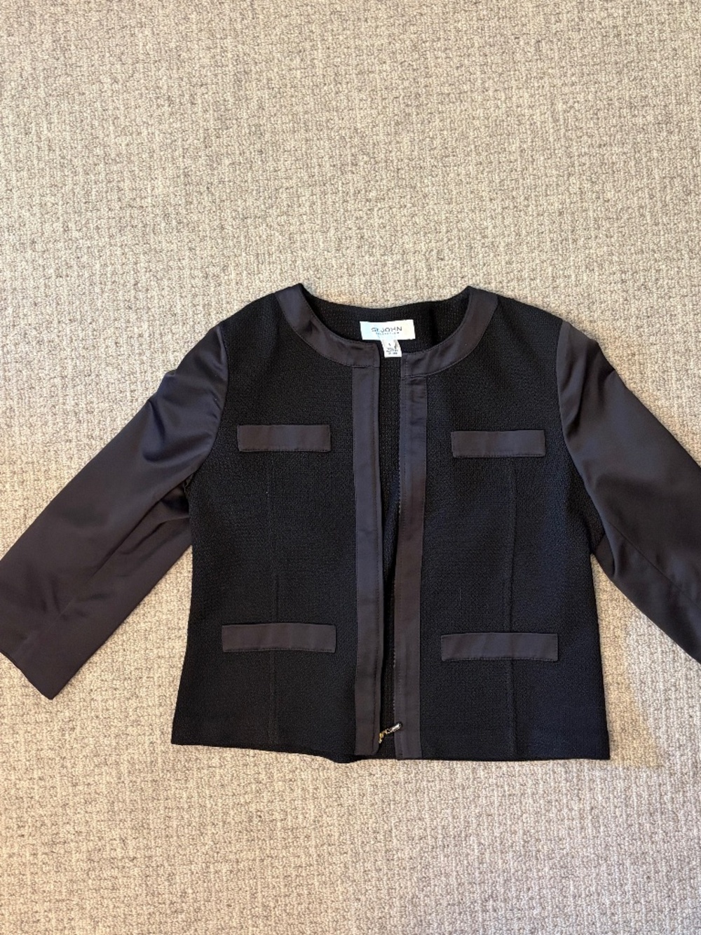 St. John Open Jacket with zipper